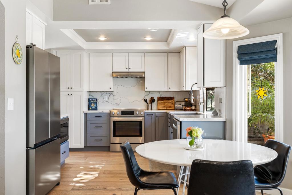 2072 Wandering Road Encinitas, CA 92024 - Photo 6 of 28