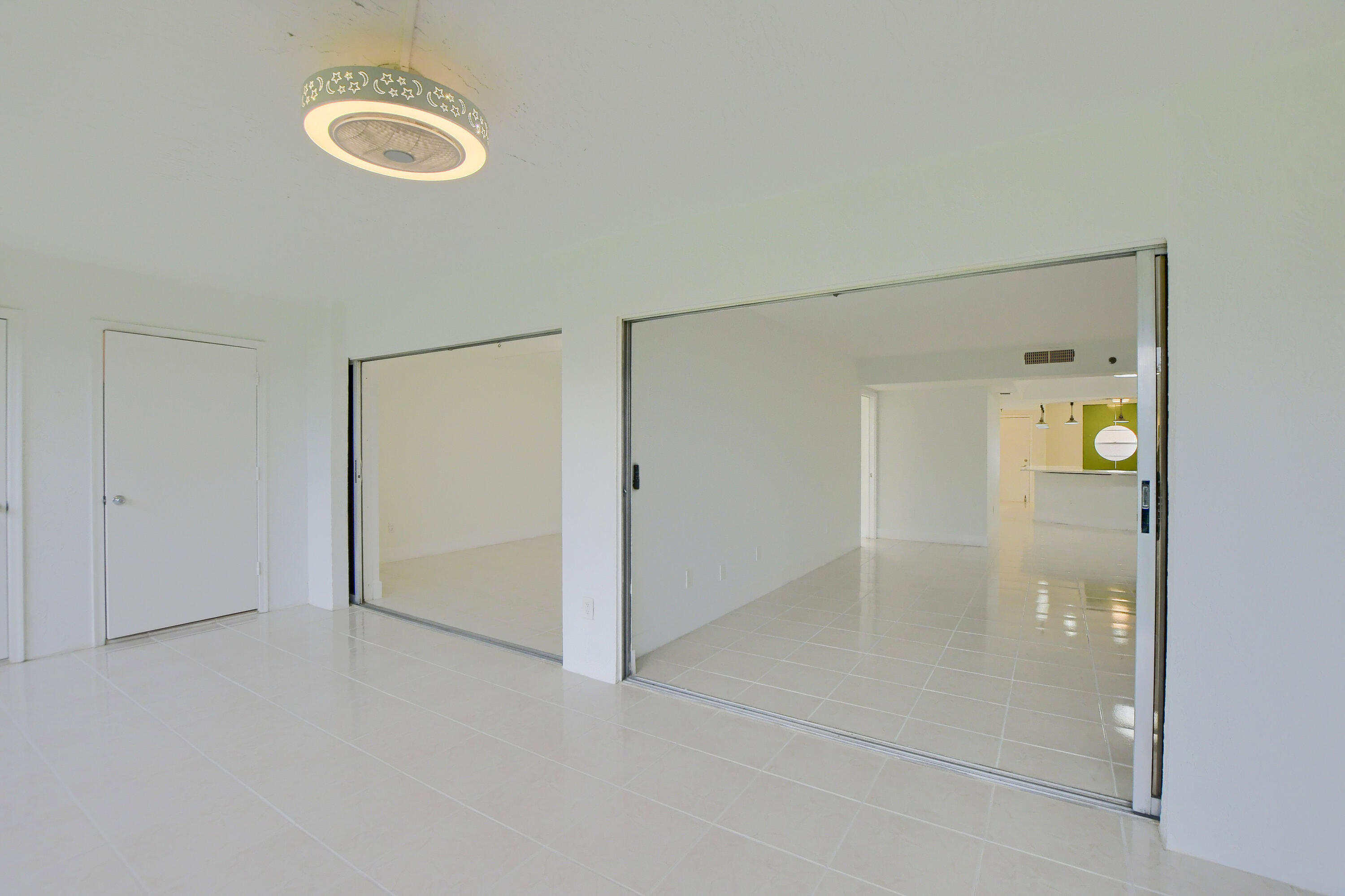 9170 Southwest 14th Street, Unit 4405 Boca Raton, FL 33428 - Photo 9 of 48 21_ebf_2790-hdr(5)