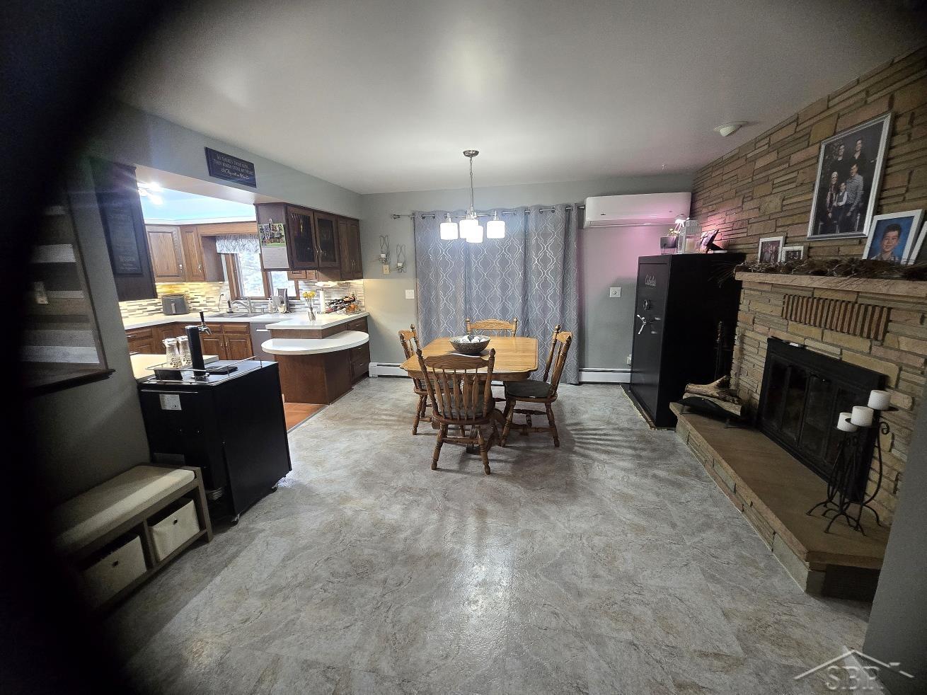 7045 Wadsworth Road Saginaw, MI 48601 - Photo 7 of 22 50167678-93d82d0a-732f-4644-844a-262f748b347f.JPG