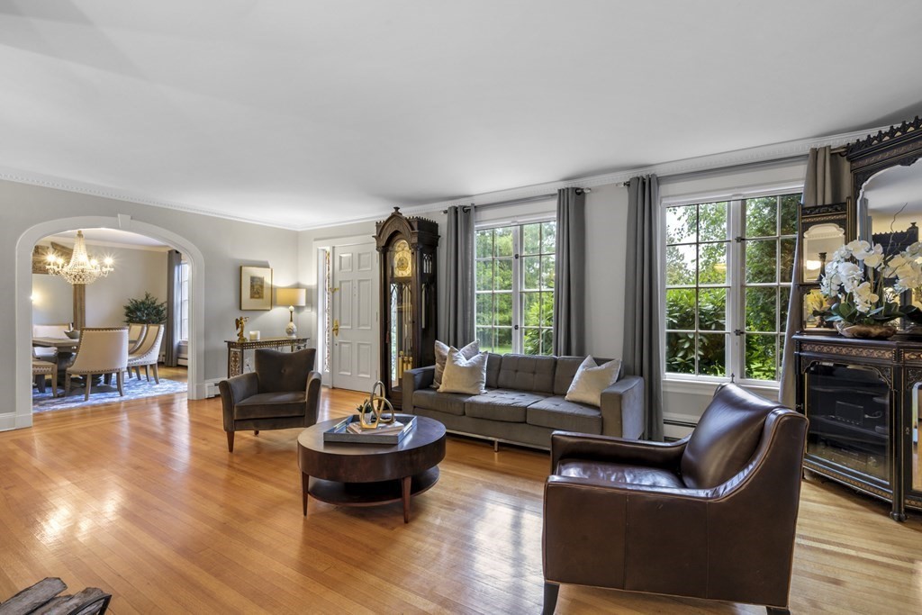 7 Tip Top Road Swampscott, MA 01907 - Photo 9 of 42 Gallery Image 9