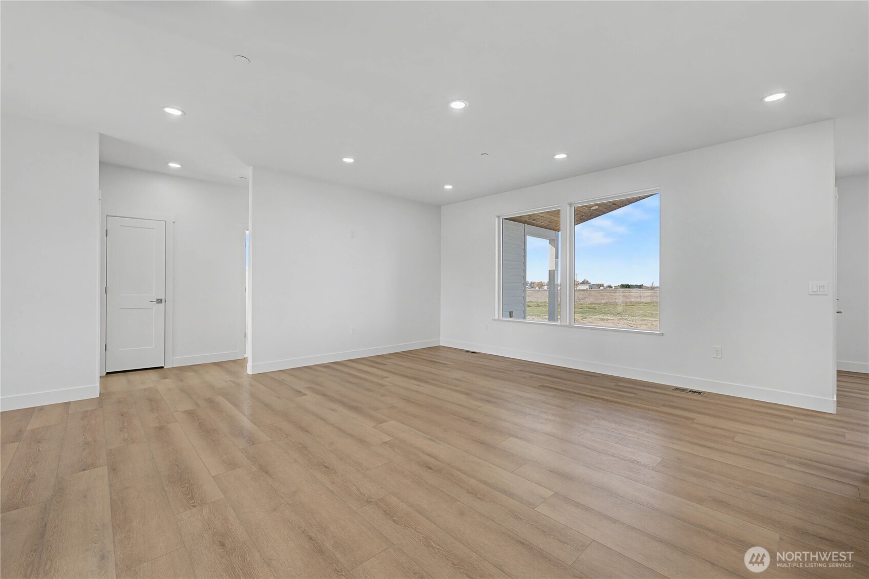 2920 Ne Road Moses Lake, WA 98837 - Photo 12 of 39 Gallery Image 12