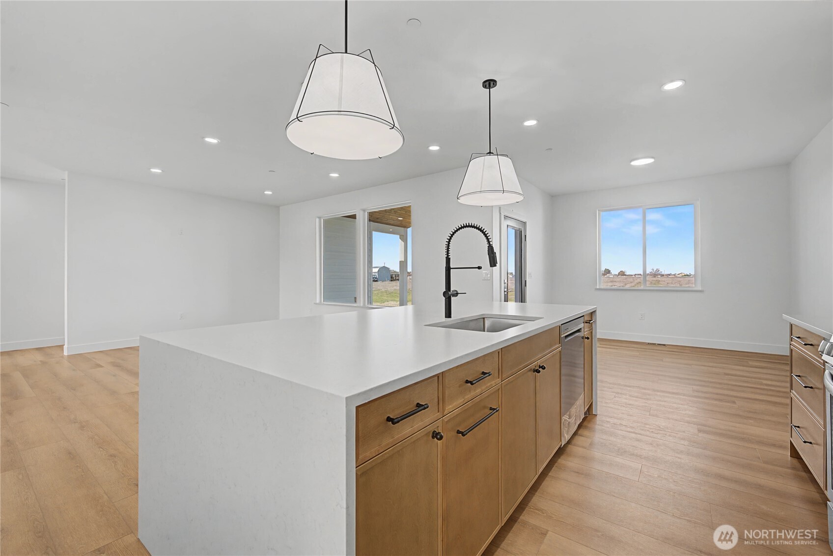 2920 Ne Road Moses Lake, WA 98837 - Photo 6 of 39 Gallery Image 6