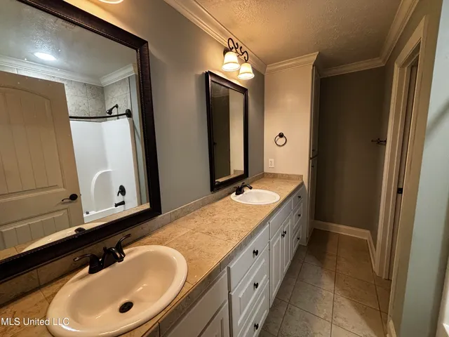 $2,100 | 990 Clubhouse Drive, Pearl, MS 39208