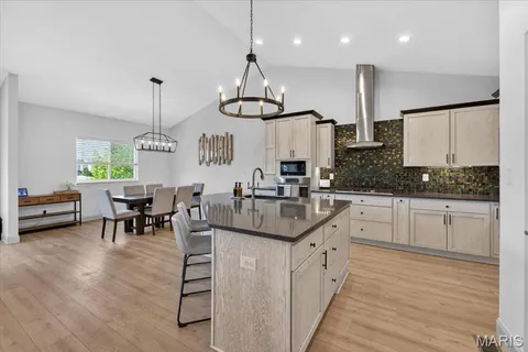 $550,000 | 322 Pointe Loma Boulevard, Lake St. Louis, MO 63367