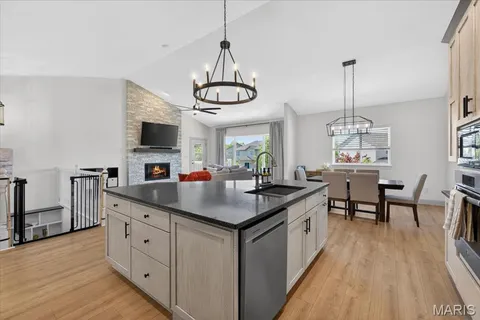 $550,000 | 322 Pointe Loma Boulevard, Lake St. Louis, MO 63367