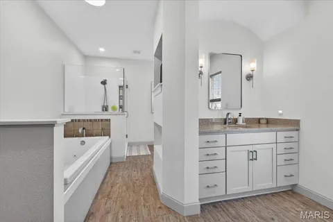 $550,000 | 322 Pointe Loma Boulevard, Lake St. Louis, MO 63367