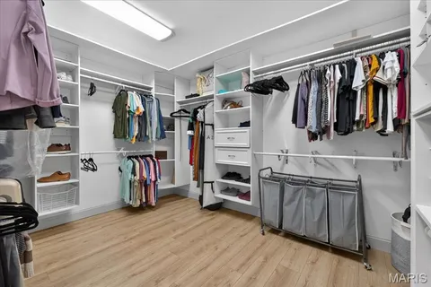 $550,000 | 322 Pointe Loma Boulevard, Lake St. Louis, MO 63367