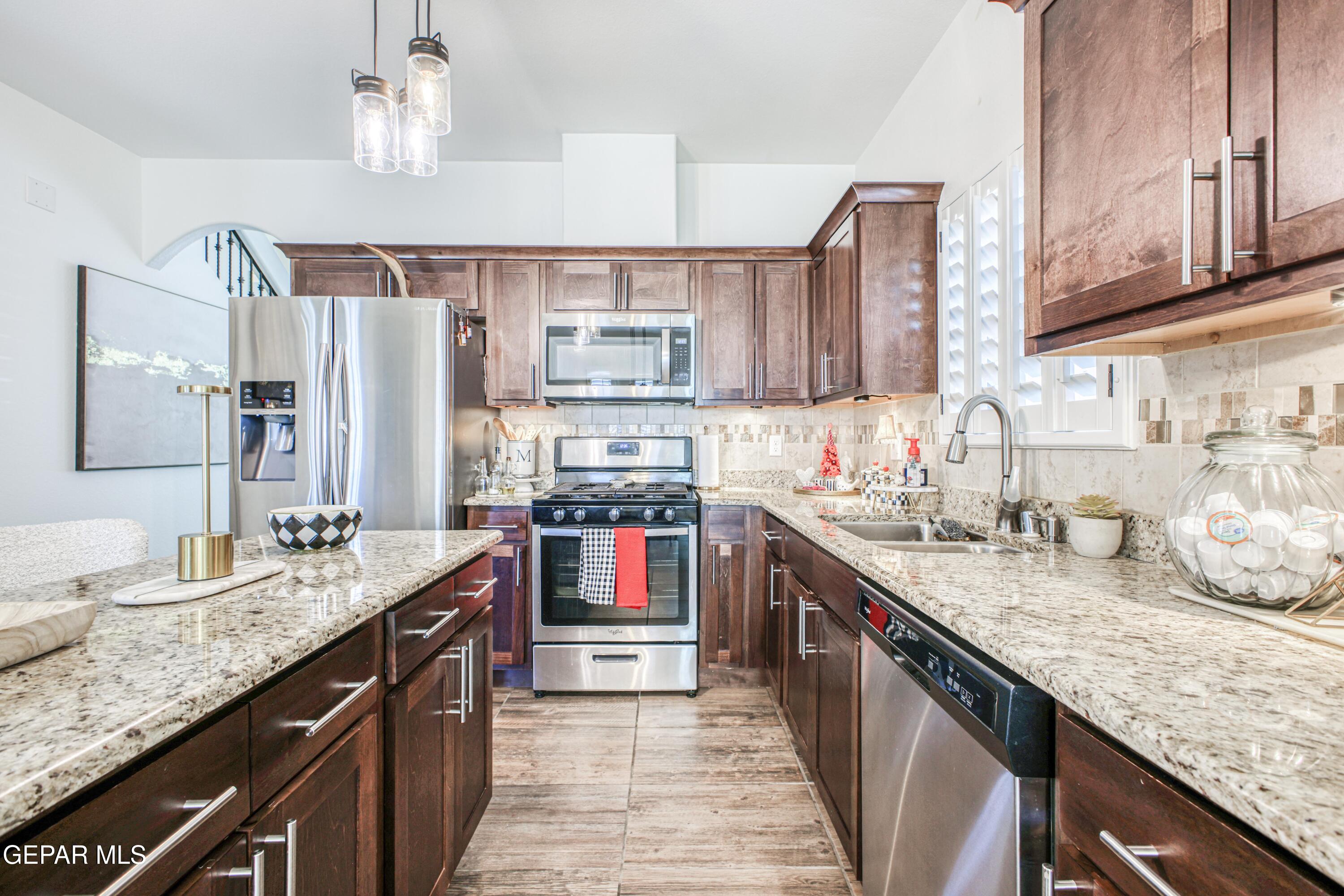 6081 Rivet Place El Paso, TX 79932 - Photo 18 of 64 362A4560_HDR