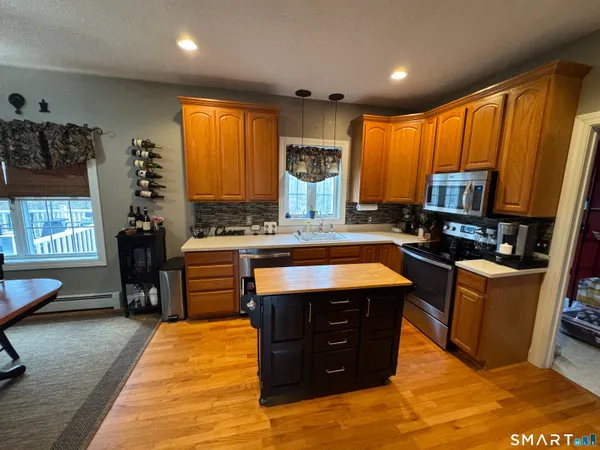 $599,000 | 59 Harris Rd Extension, Salem, CT 06420