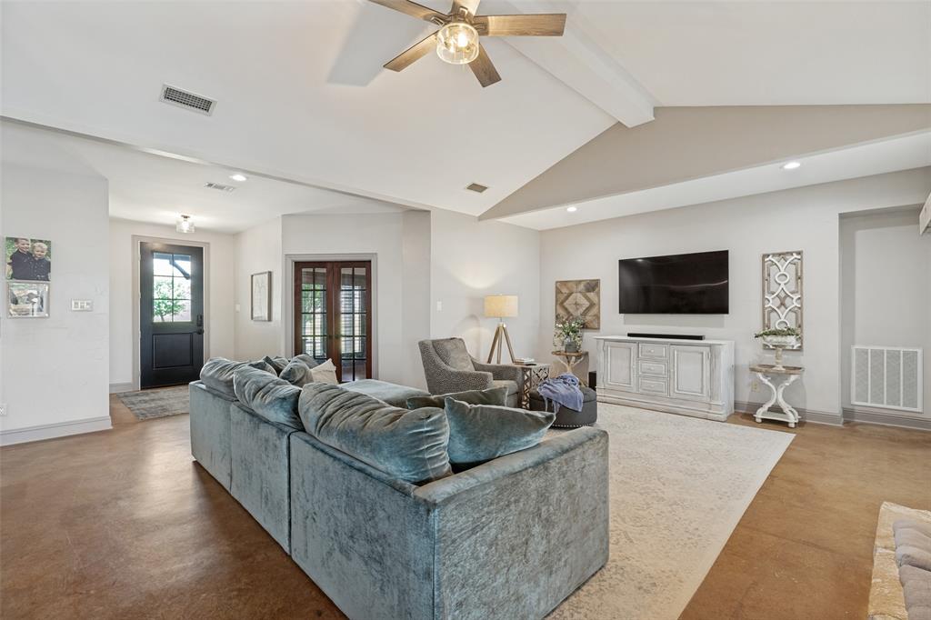 1177 Lone Star Road Celina, TX 75009 - Photo 9 of 28
