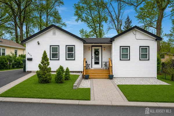 $450,000 | 836 Forrest Avenue, Old Bridge, NJ 08879
