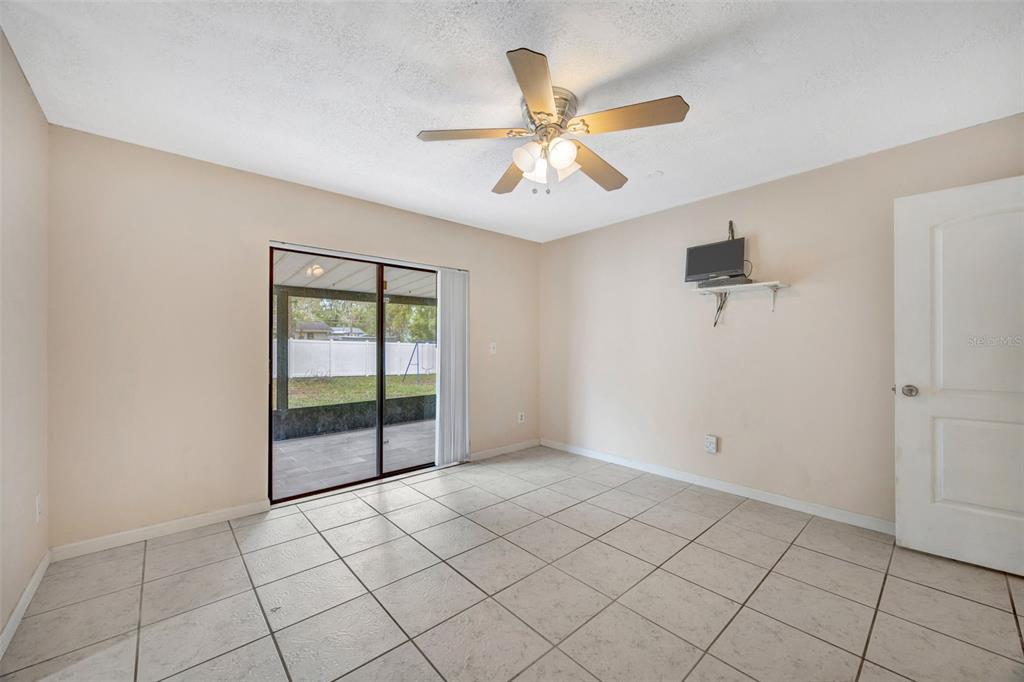 407 1st Avenue Northeast Lutz, FL 33549 - Photo 13 of 53