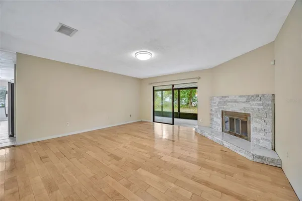 $439,900 | 407 1st Avenue Northeast, Lutz, FL 33549