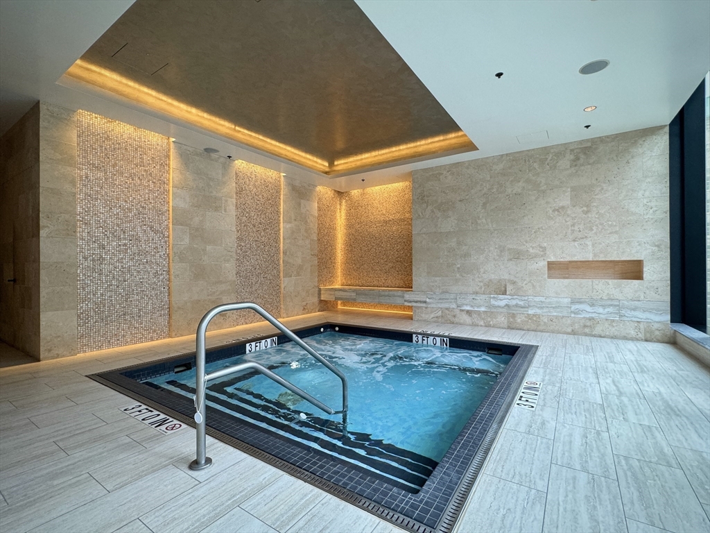 1 Franklin Street, Unit 5106 Boston, MA 02110 - Photo 32 of 42