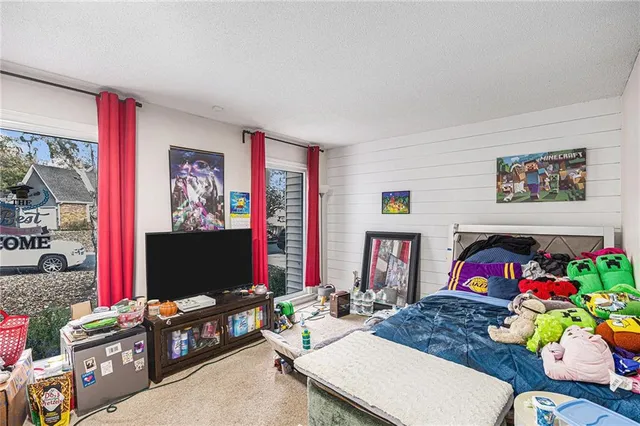 $389,000 | 901 East 109th Terrace, Kansas City, MO 64131