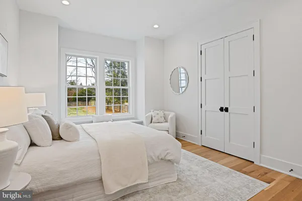 $3,450,000 | 352 Ayr Hill Avenue Northeast, Vienna, VA 22180