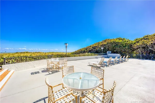 $359,900 | 1357 Northeast Ocean Boulevard, Unit 216, Stuart, FL 34996