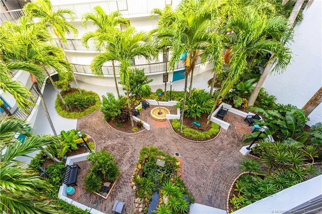 $359,900 | 1357 Northeast Ocean Boulevard, Unit 216, Stuart, FL 34996