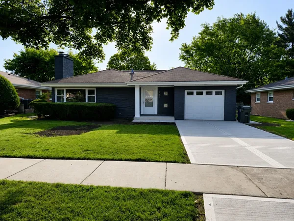 $3,750 | 913 South Na Wa Ta Avenue, Mount Prospect, IL 60056