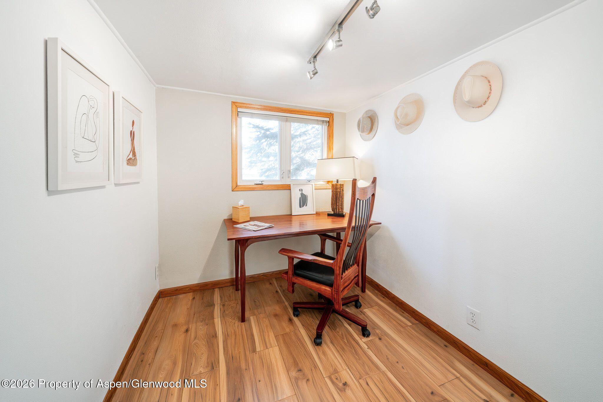 137 Ridge Trail Aspen, CO 81611 - Photo 19 of 29 OFFICE HART