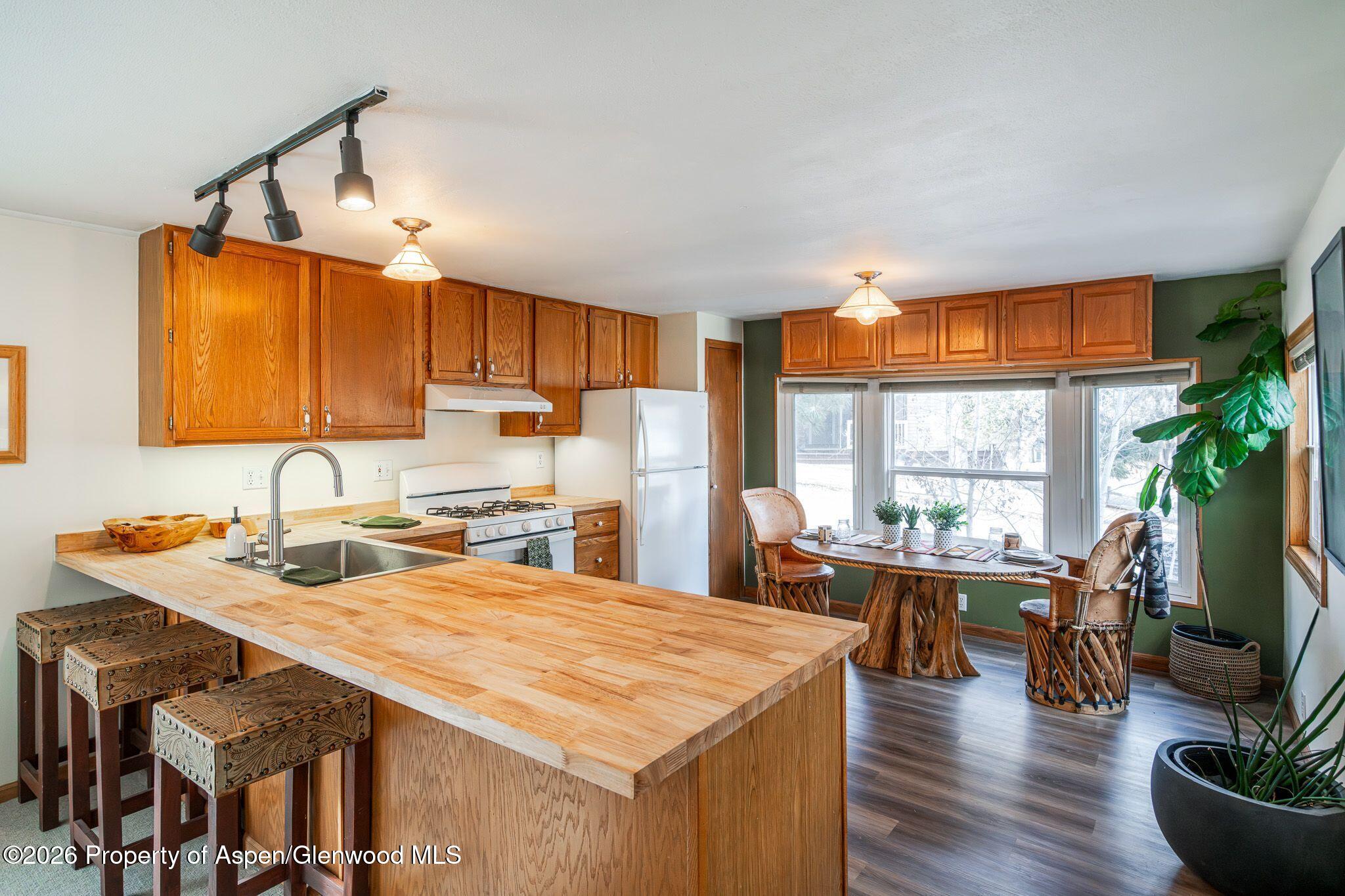 137 Ridge Trail Aspen, CO 81611 - Photo 10 of 29 Kitchen with dining area