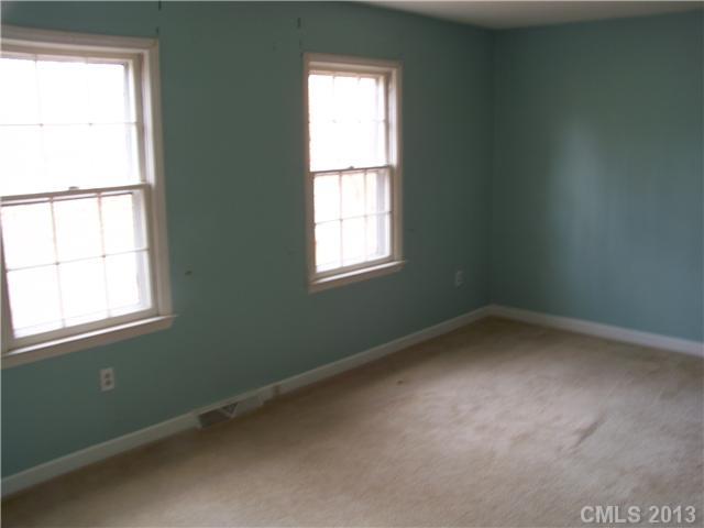 9635 Watergate Road Charlotte, NC 28270 - Photo 11 of 15 Gallery Image 11