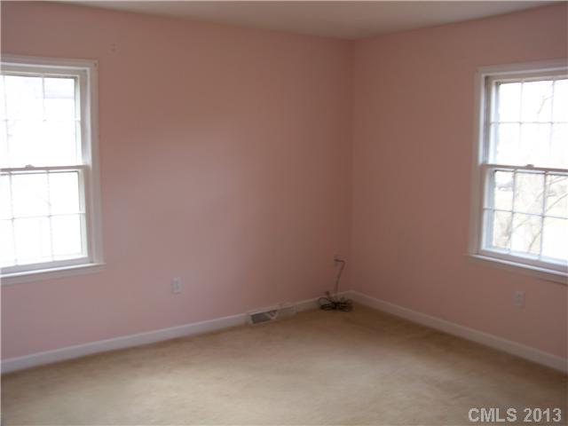 9635 Watergate Road Charlotte, NC 28270 - Photo 12 of 15 Gallery Image 12