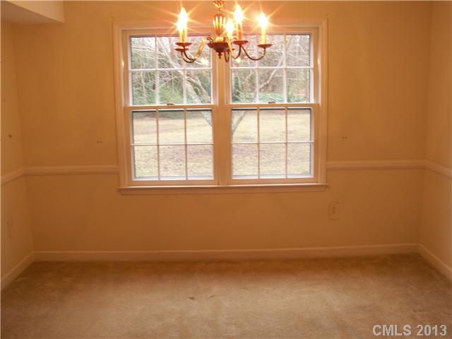 9635 Watergate Road Charlotte, NC 28270 - Photo 9 of 15 Gallery Image 9