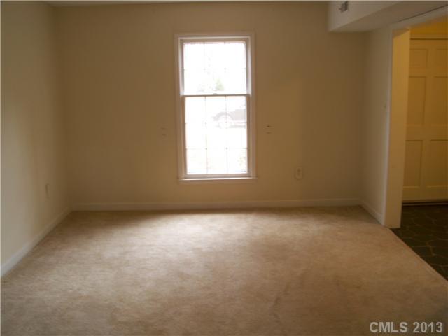 9635 Watergate Road Charlotte, NC 28270 - Photo 10 of 15 Gallery Image 10