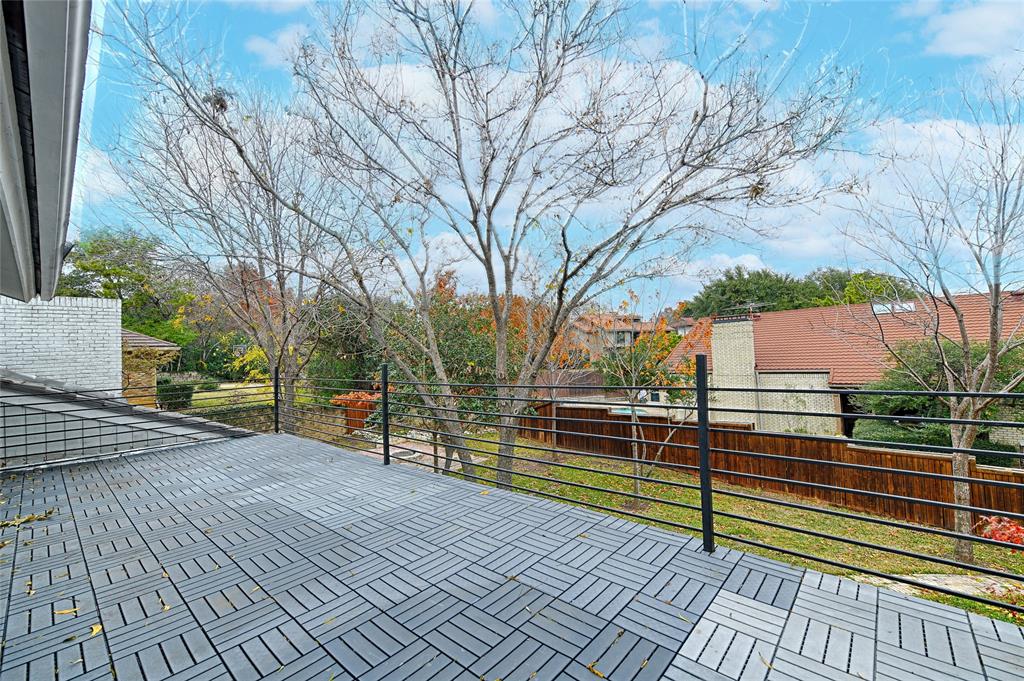 509 North Durango Circle Irving, TX 75062 - Photo 36 of 39 a view of a outdoor space