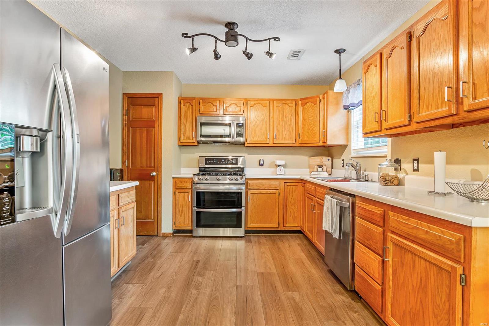 1524 Round Top Ridge O'Fallon, IL 62269 - Photo 16 of 34
