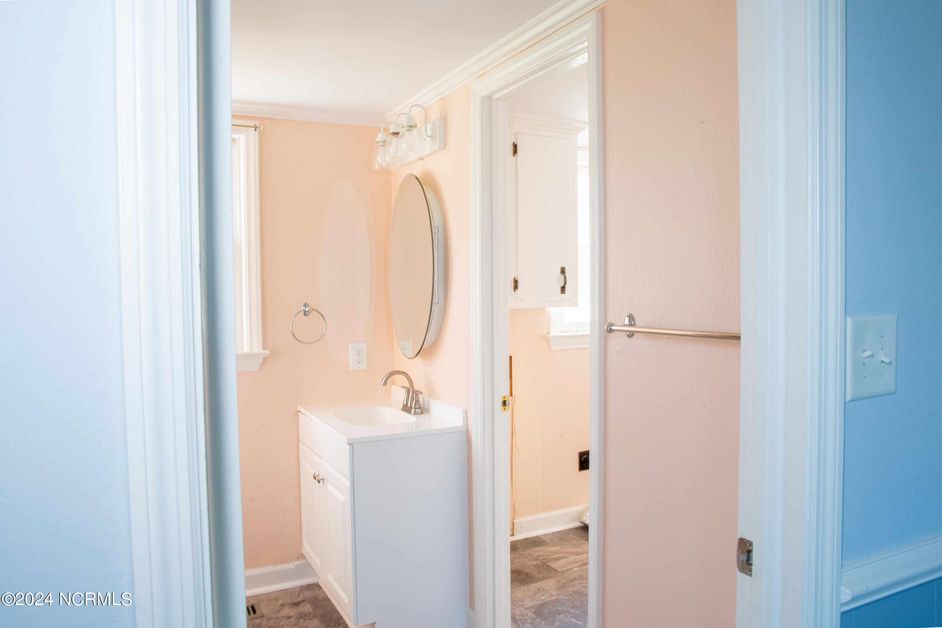 1039 Pinecrest Road Bath, NC 27808 - Photo 33 of 50 Master Bathroom