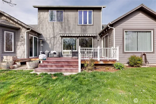 a view of outdoor space yard deck and patio