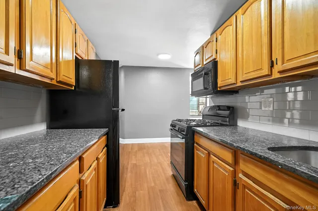 $105,000 | 650 Warburton Avenue, Unit 6M, Yonkers, NY 10701