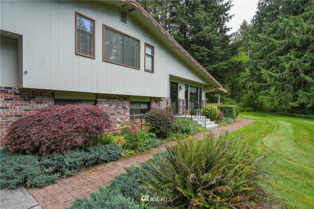 276 Mill Creek Road Longview, WA 98632 - Photo 3 of 40 Gallery Image 3