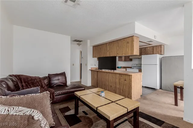 $125,000 | 4300 North Lamont Street, Unit 209, Las Vegas, NV 89115