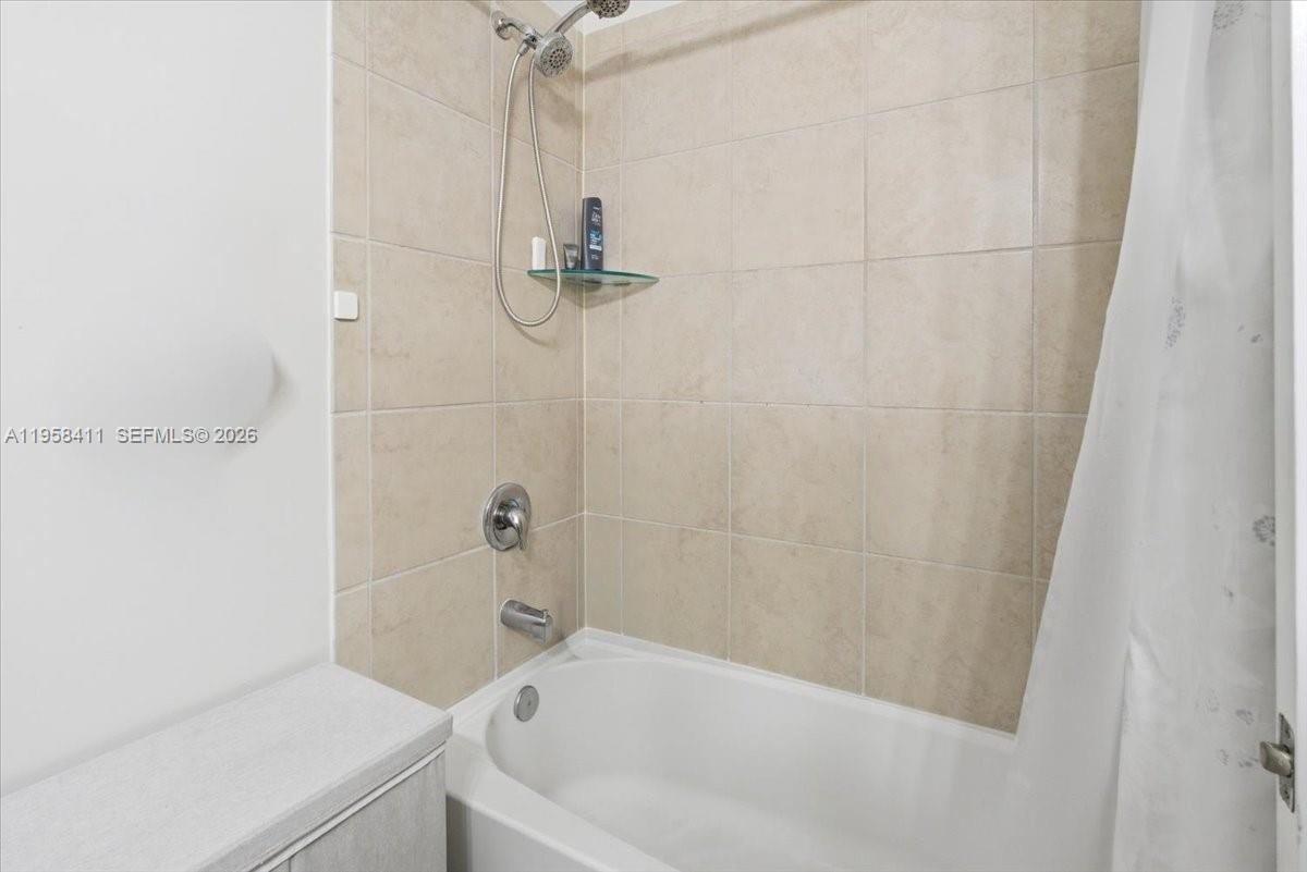 11456 Southwest 252nd Terrace Homestead, FL 33032 - Photo 25 of 32