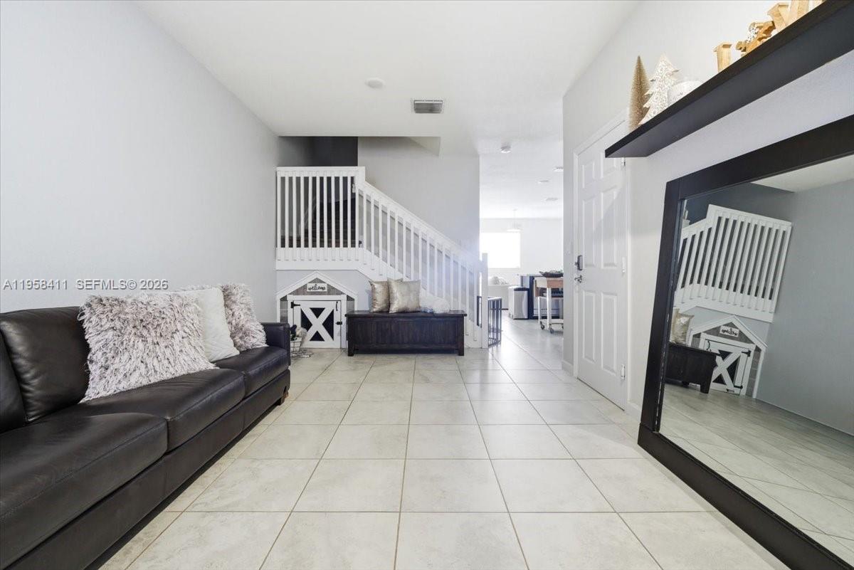 11456 Southwest 252nd Terrace Homestead, FL 33032 - Photo 5 of 32