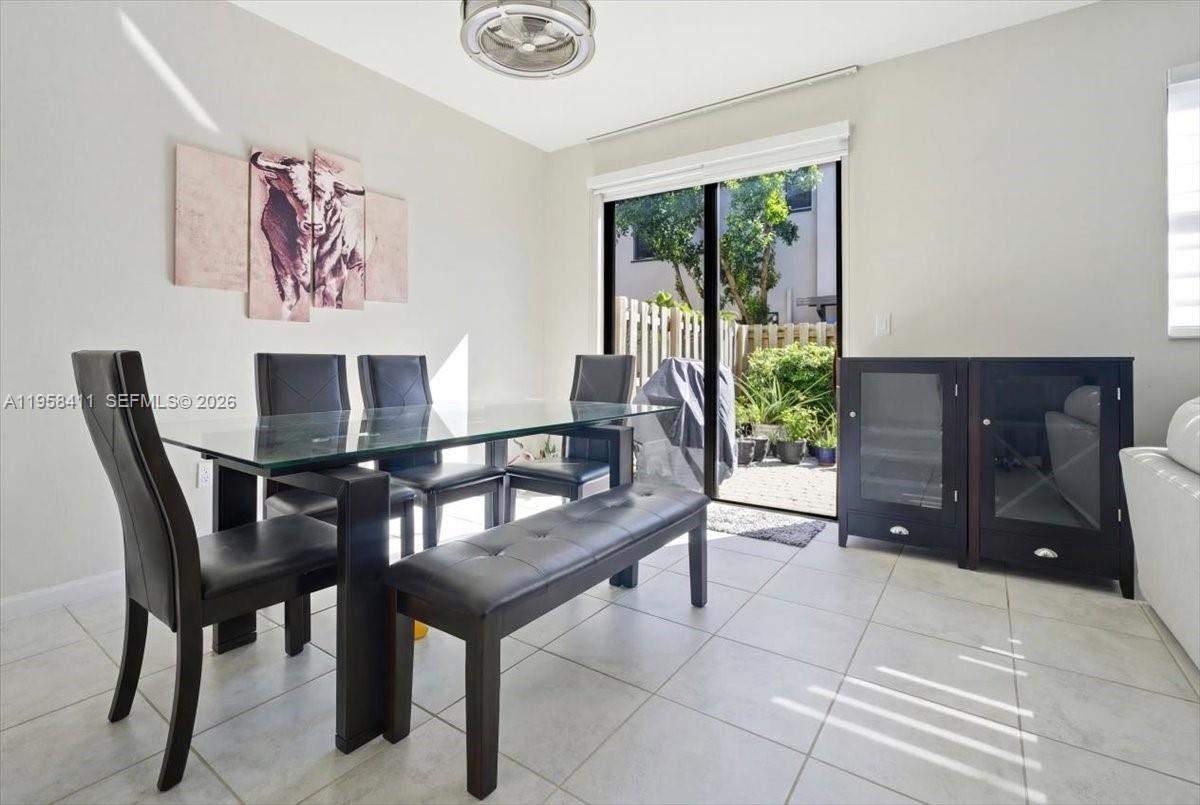 11456 Southwest 252nd Terrace Homestead, FL 33032 - Photo 9 of 32