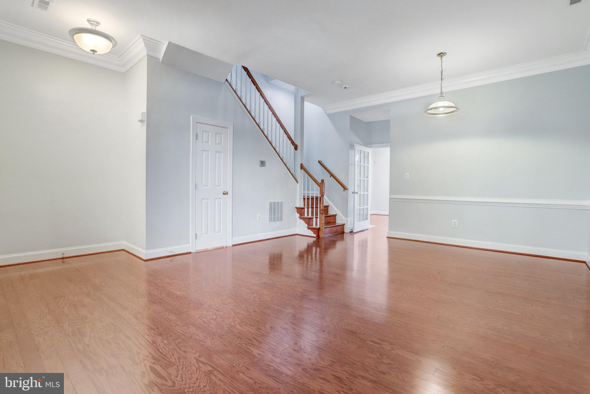 506 Pendleton Street Alexandria, VA 22314 - Photo 5 of 61