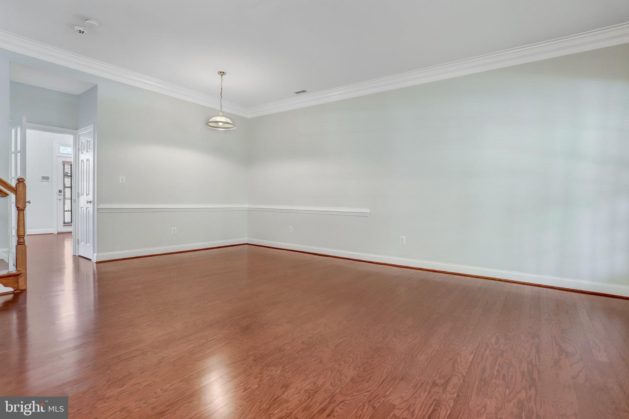 506 Pendleton Street Alexandria, VA 22314 - Photo 6 of 61