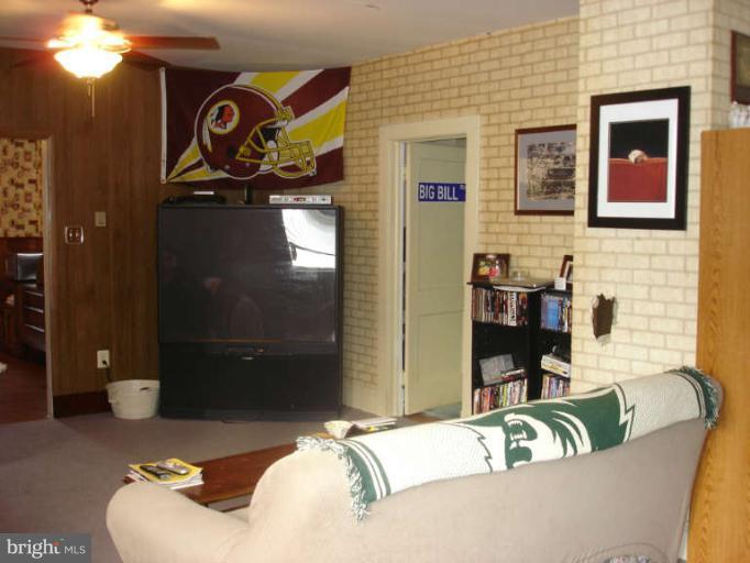 1416 Odenton Road Odenton, MD 21113 - Photo 4 of 8 Living Room