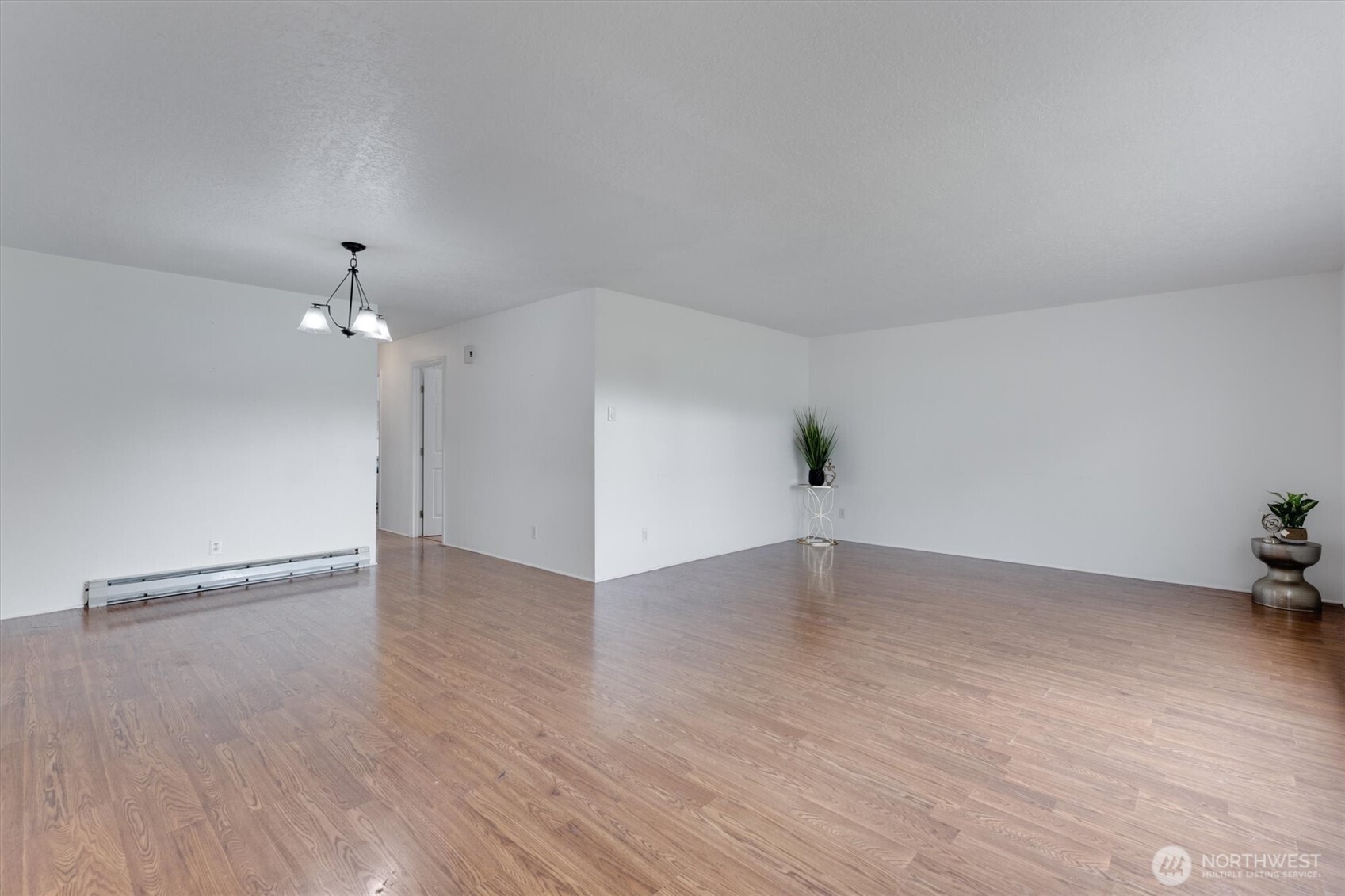 2329 Jennifer Place Longview, WA 98632 - Photo 2 of 28