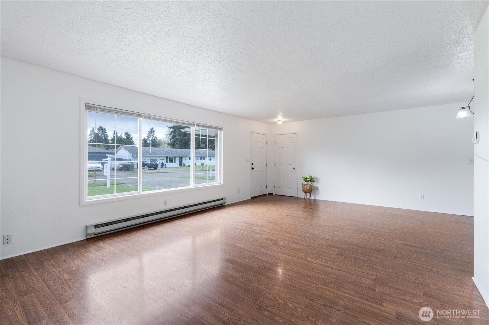 2329 Jennifer Place Longview, WA 98632 - Photo 4 of 28