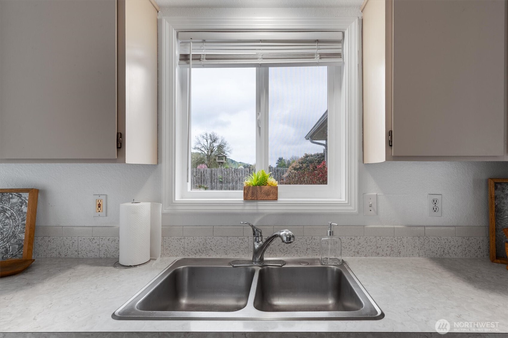 2329 Jennifer Place Longview, WA 98632 - Photo 10 of 28