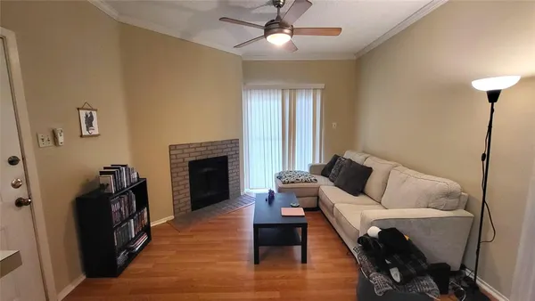$1,450 | 114 East 31st Street, Unit 201, Austin, TX 78705
