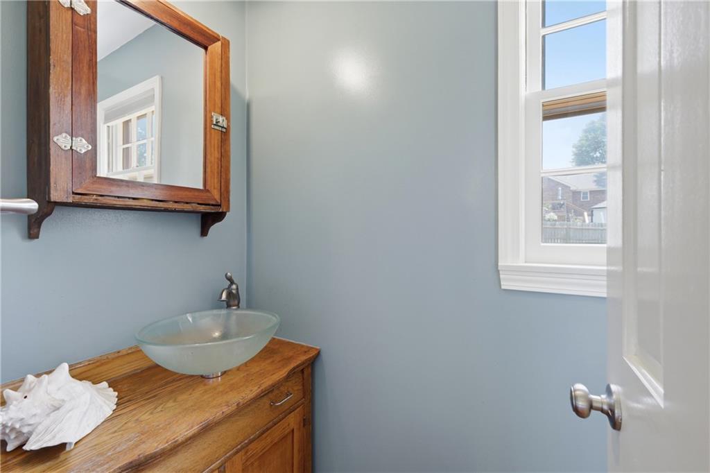 3609 South Phelps Road Independence, MO 64055 - Photo 11 of 39