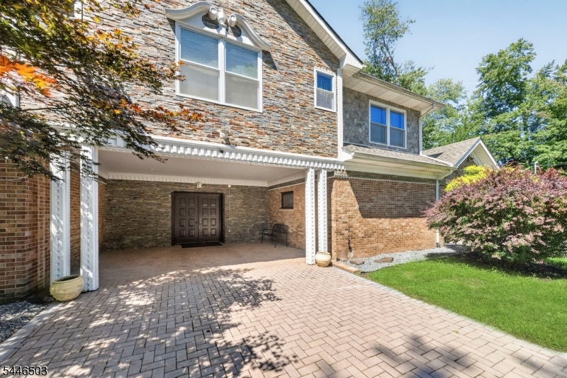 14 Waughaw Road Montville, NJ 07082 - Photo 4 of 50 Gallery Image 4