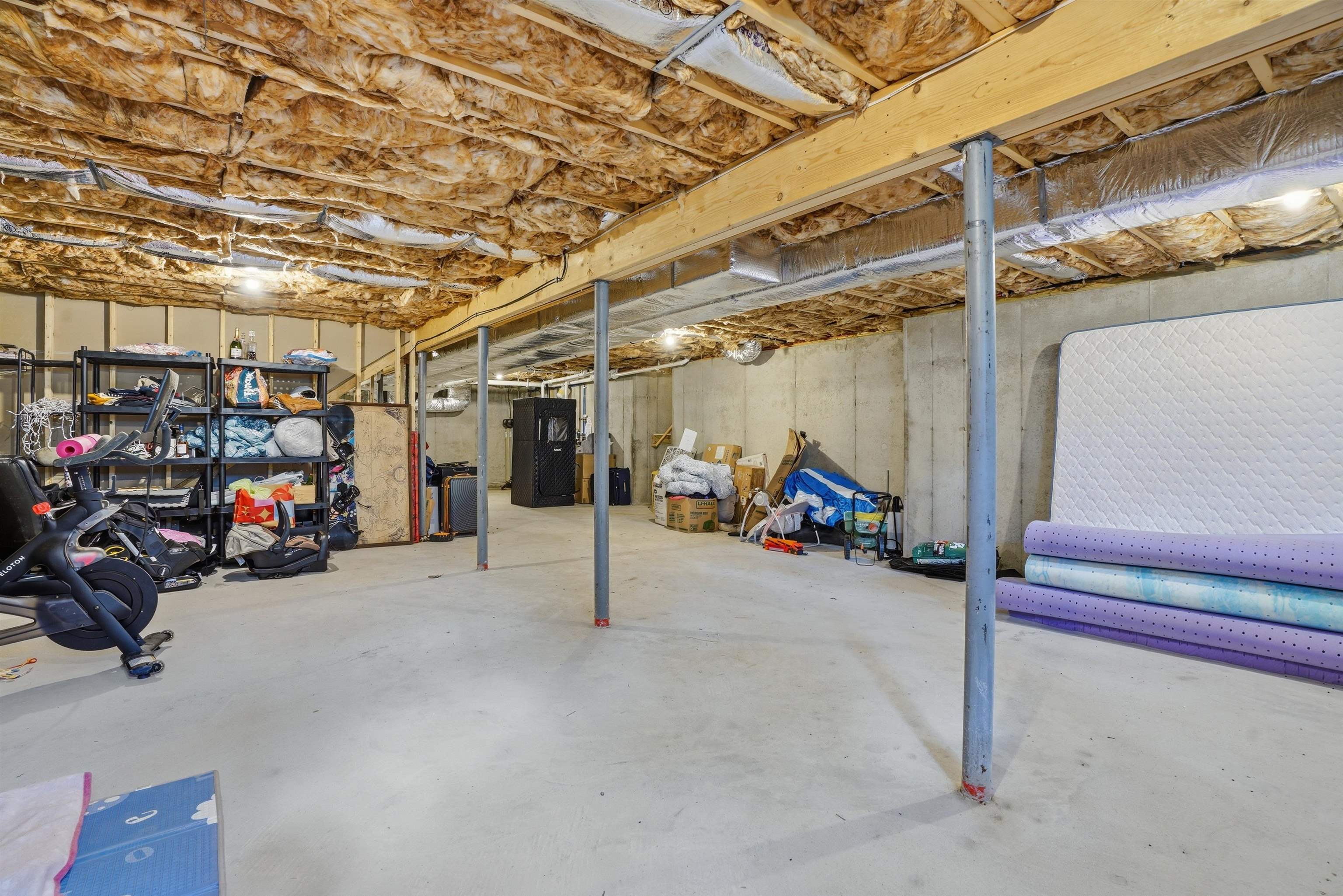 316 Montelona Road Goffstown, NH 03045 - Photo 49 of 60