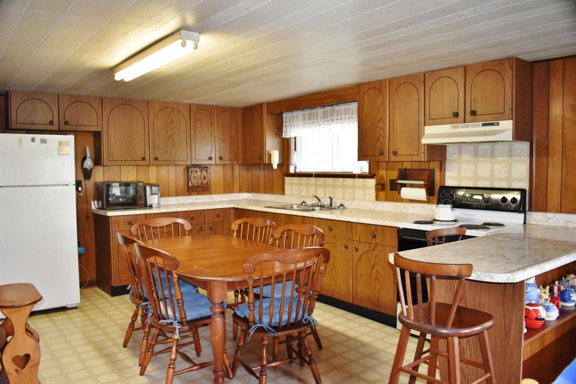 1344 Lakewood Village Road, Unit 9 Spring City, TN 37381 - Photo 33 of 72 1344 Lakewood village basement kitchen 2